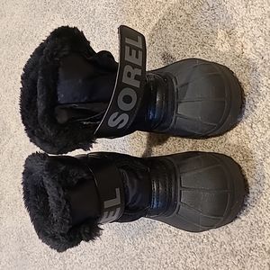 Barely work Sorel Snow Commander snow boots